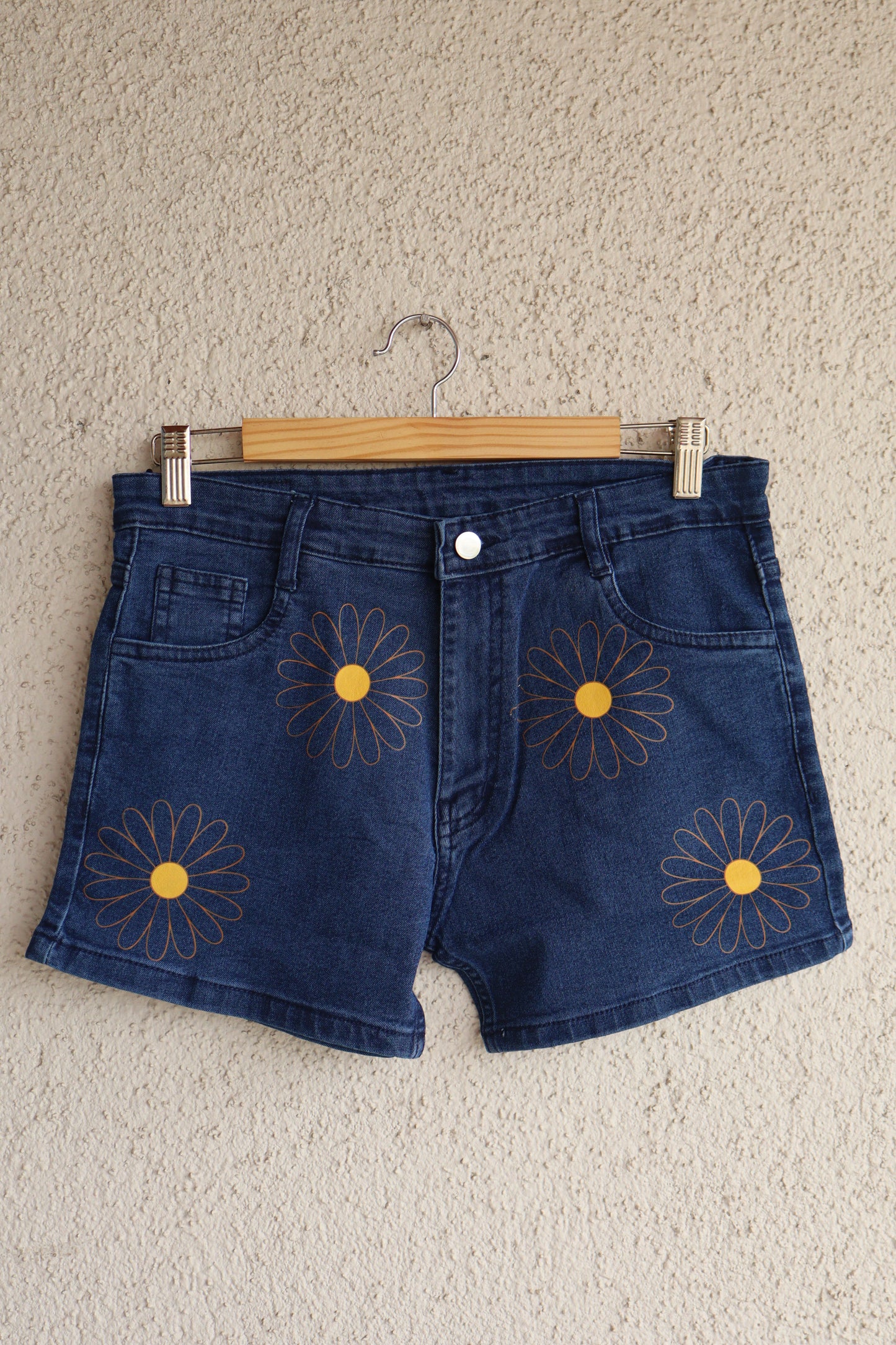 Trendy Daisy Shorts