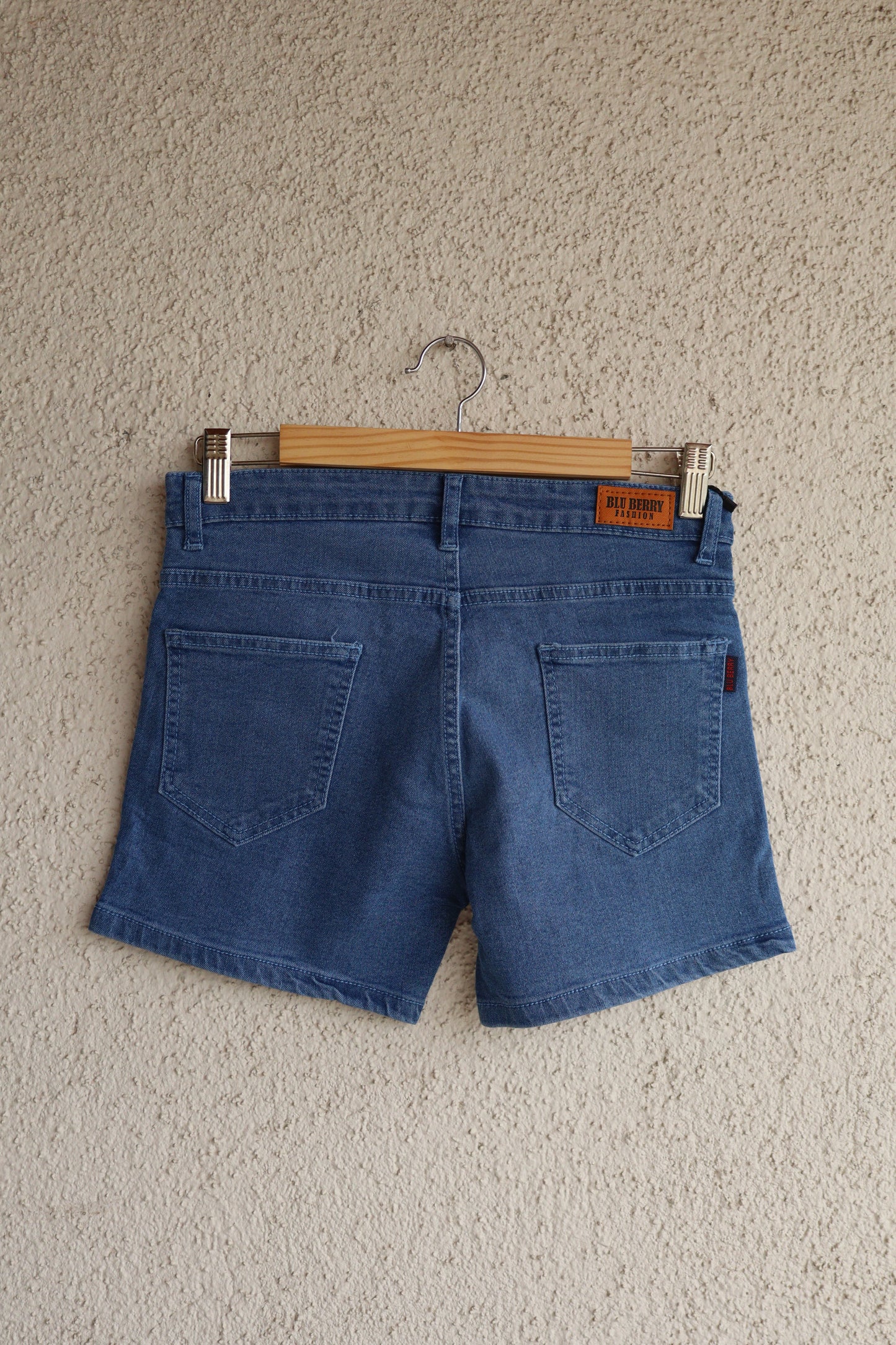 Trendy White Daisy Shorts