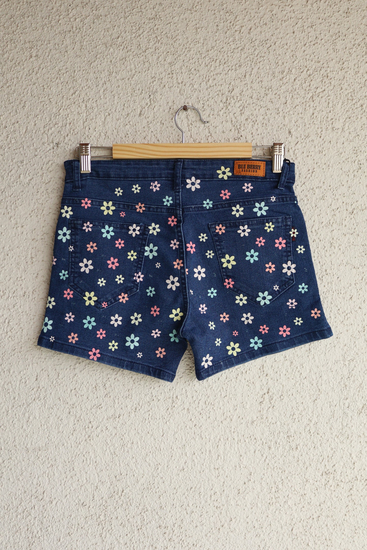 Trendy Bloom Denim Shorts